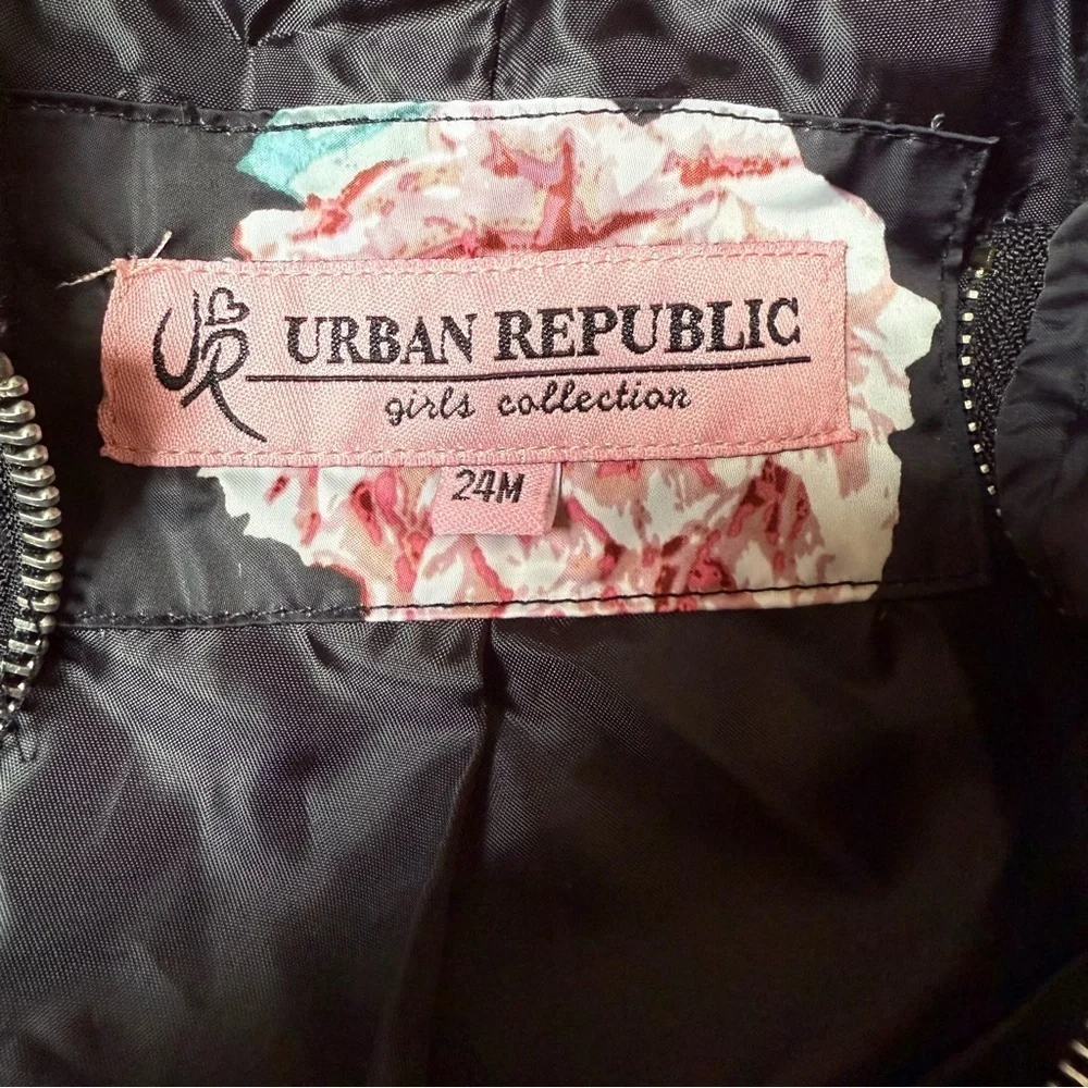Urban Republic Girl Collection Bomper Jacket Floral Printed. Size 24M EUC